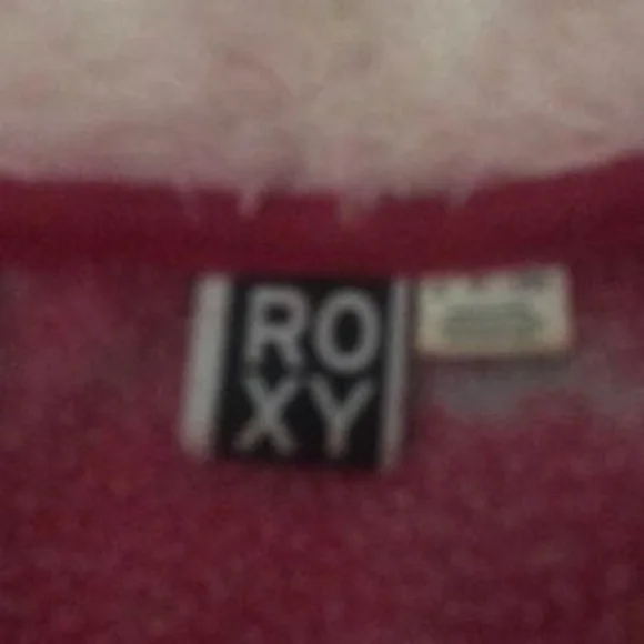 Roxy small red hoodie sweatshirt with fur in hood​ - Picture 3 of 4